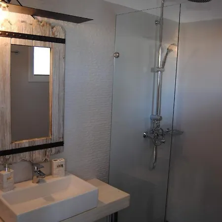 Fotinos House 3* Σκιάθος Πόλη