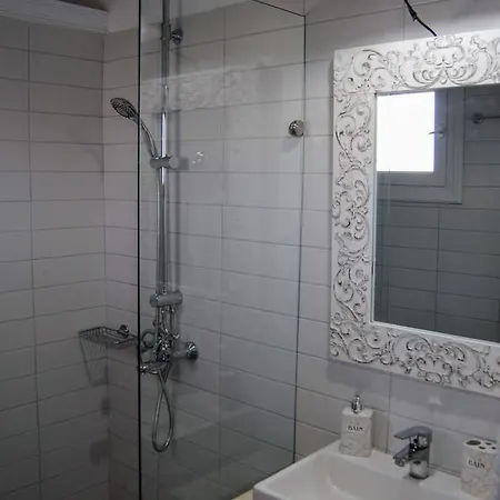Pensjonat Fotinos House 3*